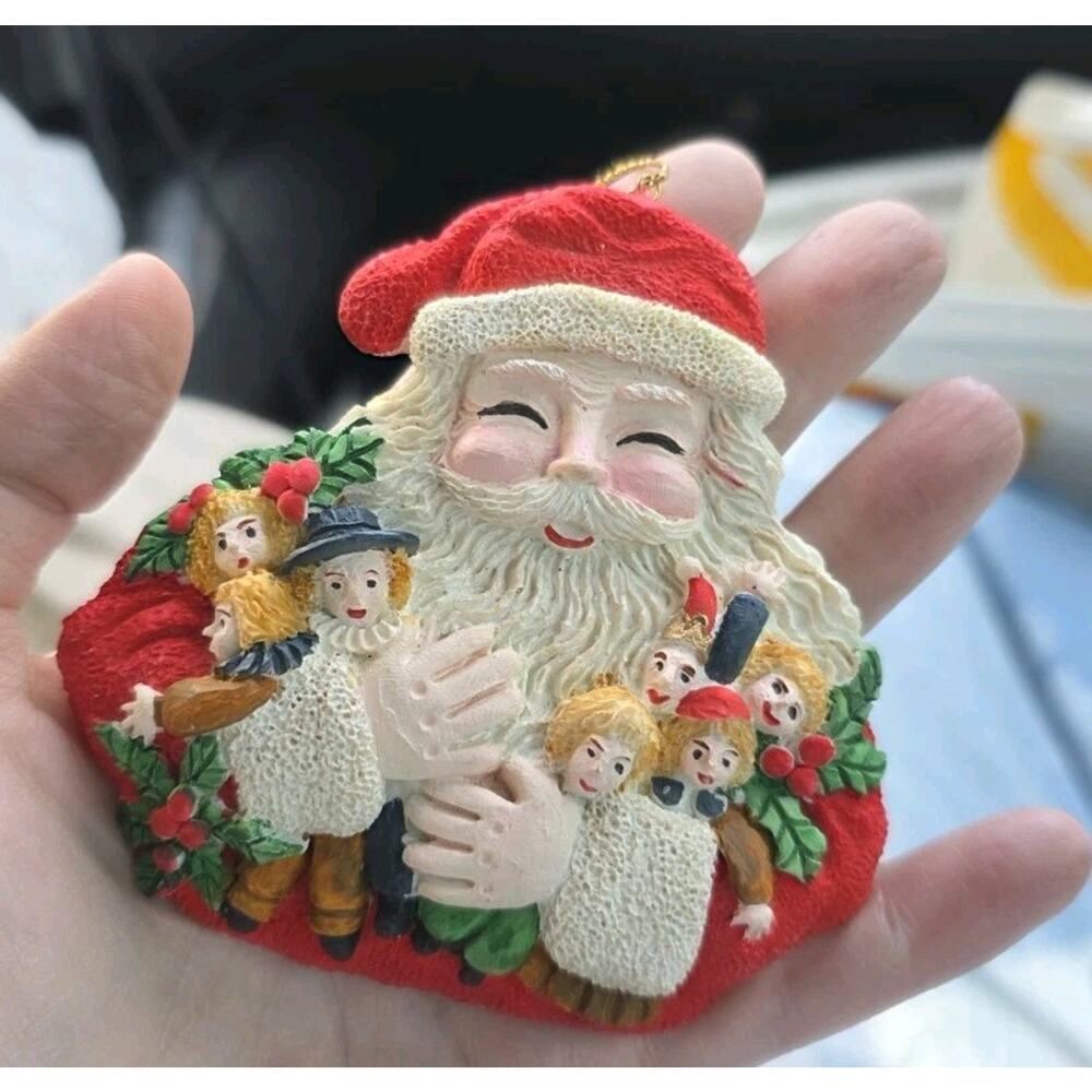 Vintage Resin Santa Claus Ornament Excellent Condition Children In Beard 3D Folk